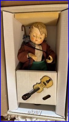 Vintage Goebel Hummel Figurine Little Fiddler With Box 6.25 Tall Mint