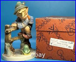 Vintage Goebel Hummel Figurine RETREAT TO SAFETY Hum 201 TMK-2 Germany CIB RARE