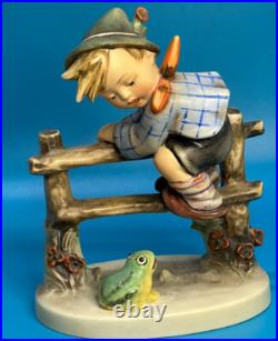 Vintage Goebel Hummel Figurine RETREAT TO SAFETY Hum 201 TMK-2 Germany CIB RARE