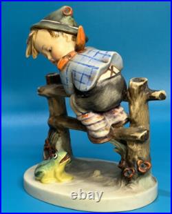 Vintage Goebel Hummel Figurine RETREAT TO SAFETY Hum 201 TMK-2 Germany CIB RARE