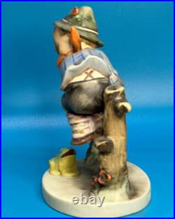 Vintage Goebel Hummel Figurine RETREAT TO SAFETY Hum 201 TMK-2 Germany CIB RARE Vintage Goebel Hummel Figurine RETREAT TO SAFETY Hum 201 TMK-2 Germany CIB RARE