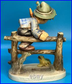 Vintage Goebel Hummel Figurine RETREAT TO SAFETY Hum 201 TMK-2 Germany CIB RARE