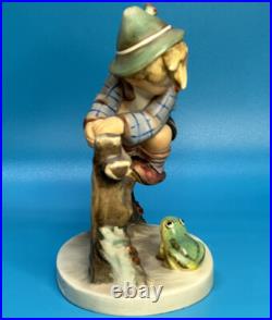Vintage Goebel Hummel Figurine RETREAT TO SAFETY Hum 201 TMK-2 Germany CIB RARE