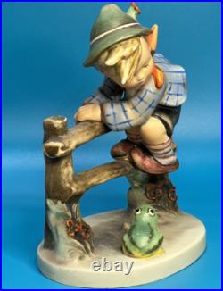 Vintage Goebel Hummel Figurine RETREAT TO SAFETY Hum 201 TMK-2 Germany CIB RARE