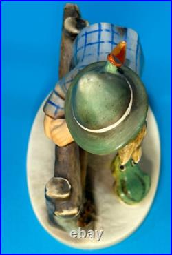 Vintage Goebel Hummel Figurine RETREAT TO SAFETY Hum 201 TMK-2 Germany CIB RARE