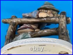 Vintage Goebel Hummel Figurine RETREAT TO SAFETY Hum 201 TMK-2 Germany CIB RARE