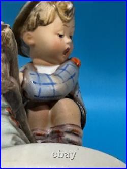Vintage Goebel Hummel Figurine RETREAT TO SAFETY Hum 201 TMK-2 Germany CIB RARE