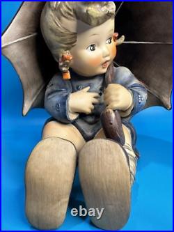 Vintage Goebel Hummel Figurine UMBRELLA GIRL Hum 152/II/B TMK-4 West Germany