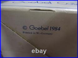 Vintage Goebel Hummel Figurine Visiting an Invalid 470 Club Exclusive 1984