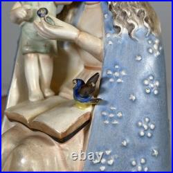 Vintage Goebel Hummel Flower Madonna HUM 10 TMK 2 Full Bee 8.25 Porcelain Figur