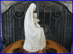 Vintage Goebel Hummel Ivory Cloak Madonna Holding Child 151 13 Figurine TMK-5