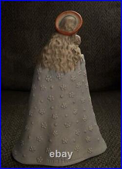 Vintage Goebel Hummel Porcelain Figurine Madonna & Child With Flower Germany