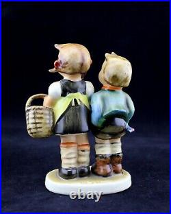 Vintage HUMMEL GOEBEL Collectible Figurine To Market 49/3/0 TMK-2 Full Beee