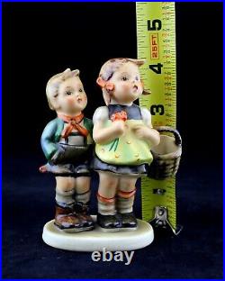 Vintage HUMMEL GOEBEL Collectible Figurine To Market 49/3/0 TMK-2 Full Beee