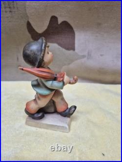 Vintage Hummel Goebel Figurine Merry Wanderer #11/0