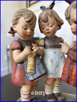 Vintage Hummel Goebel School Girls Knitting 177/1 Figurine, 7.5tall