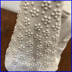 Vintage MJ Hummel Goebel 11.5 White Flower Madonna & Infant Jesus Full Bee Mark