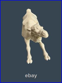 Vintage White Goebel Hummel Kneeling Nativity Camel TMK2 Full Bee Germany 9