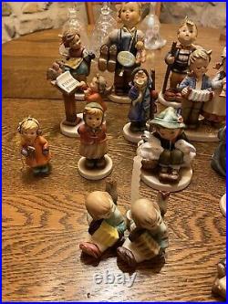 Vintage lot of 18 Hummel porcelain figurines. Goebel W. Germany