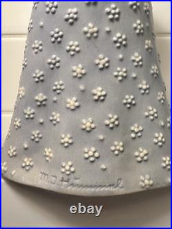 Vtg HUMMEL Mary & Infant Jesus Flower Madonna Figurine Germany Full Bee 9.5 TMK2