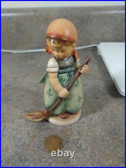 WOW! Vintage PRE VICTORY Tmk1 Hummel Figurine 171 Little Sweeper Incised Crown