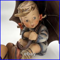 W. Goebel Children with Umbrellas 152 A Ceramic Figurine W. Germany Art Pottery 8