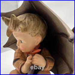 W. Goebel Children with Umbrellas 152 A Ceramic Figurine W. Germany Art Pottery 8
