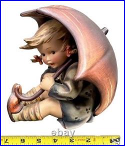 W. Goebel Hummel Large Umbrella Girl #152/B Excellent Condition 1951 Figurine